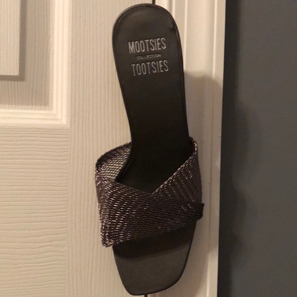 Pewter low heel sandals - Picture 5 of 5